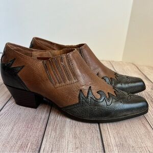 Oak Tree Western Wear Two Toned Ankle Boots 10